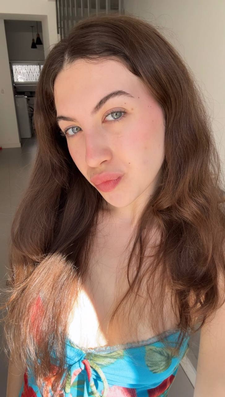 Nude girl Amber in Aracaju