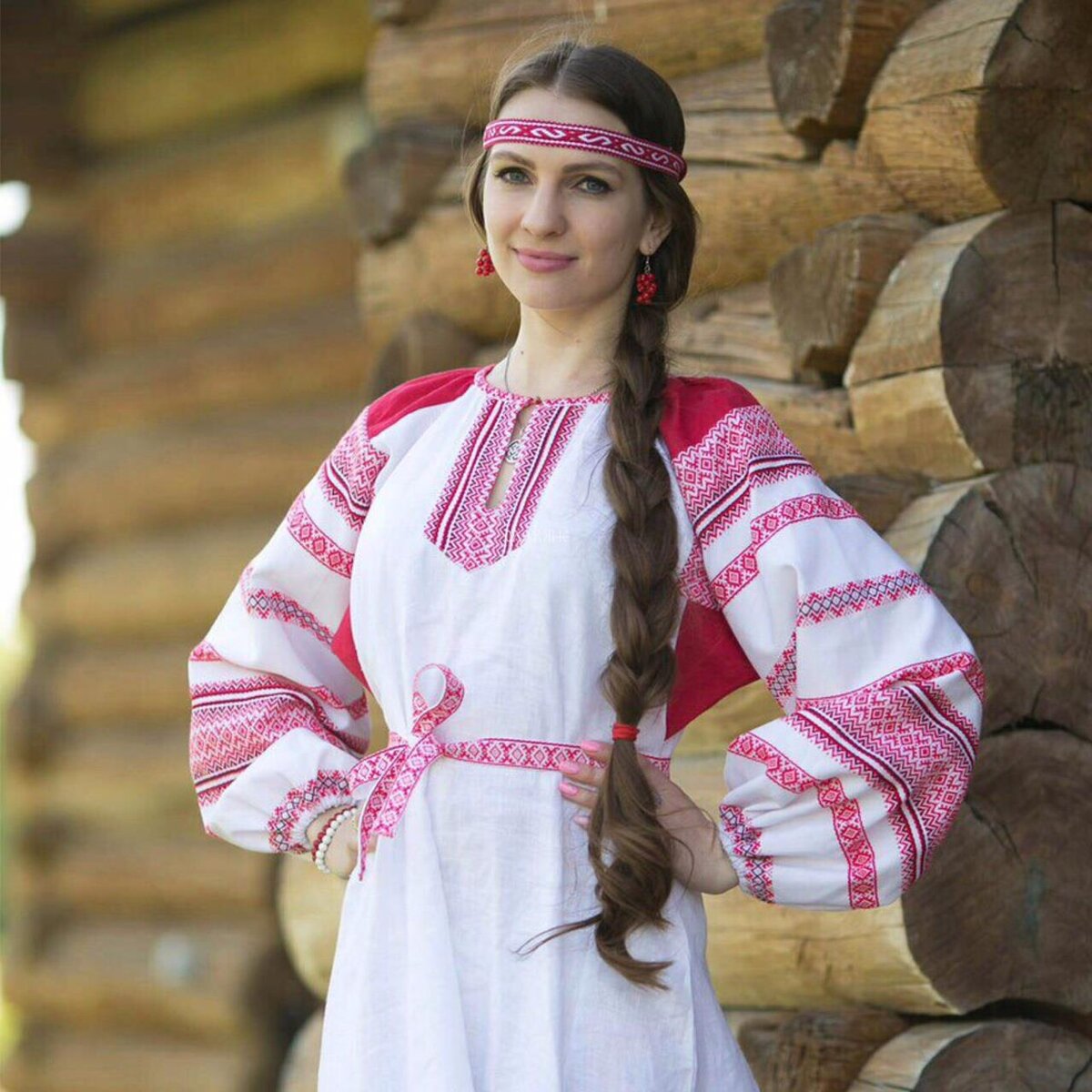 Girls in Slavic costumes in Aracaju