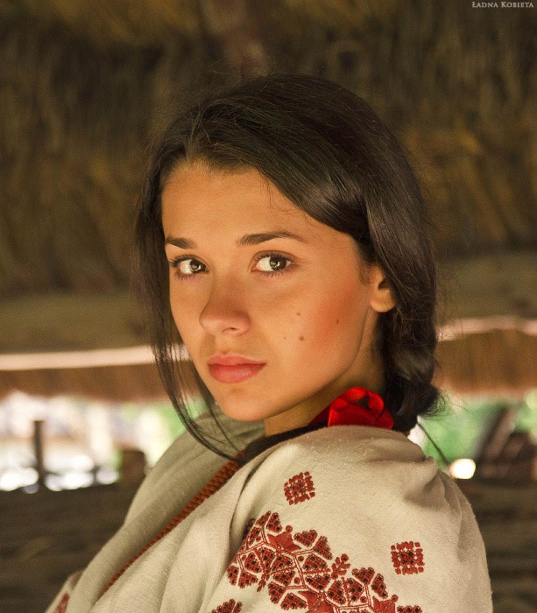 Girls in Slavic costumes in Aracaju